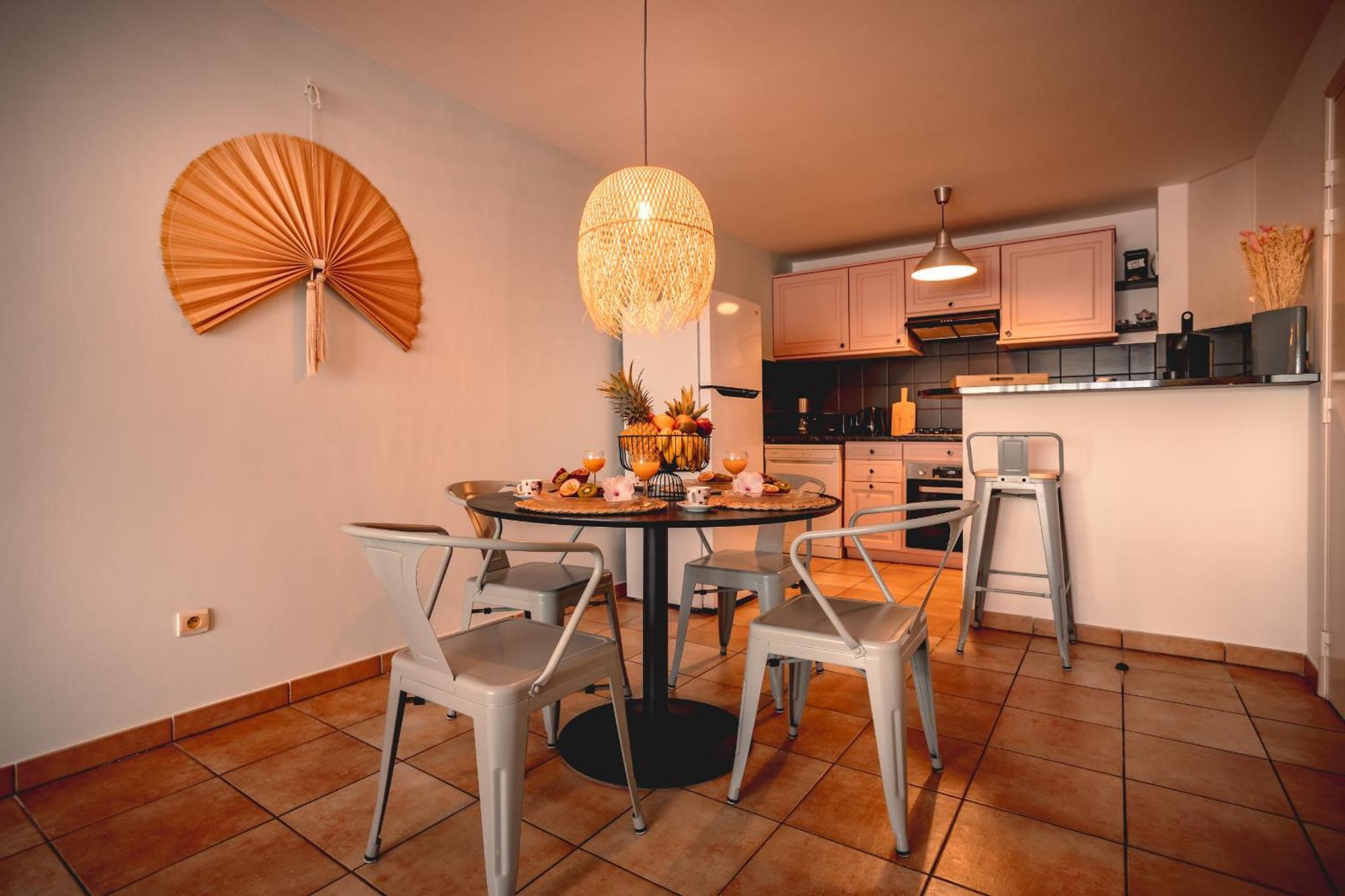 Tropicocoon Appart' En Plein Centre Ville Saint Pierre Ngoại thất bức ảnh